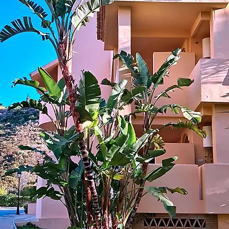 Beautiful Flat Close To The Beaches * ماربيا