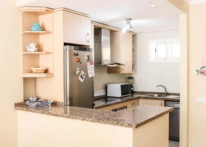 Beautiful Flat Close To The Beaches